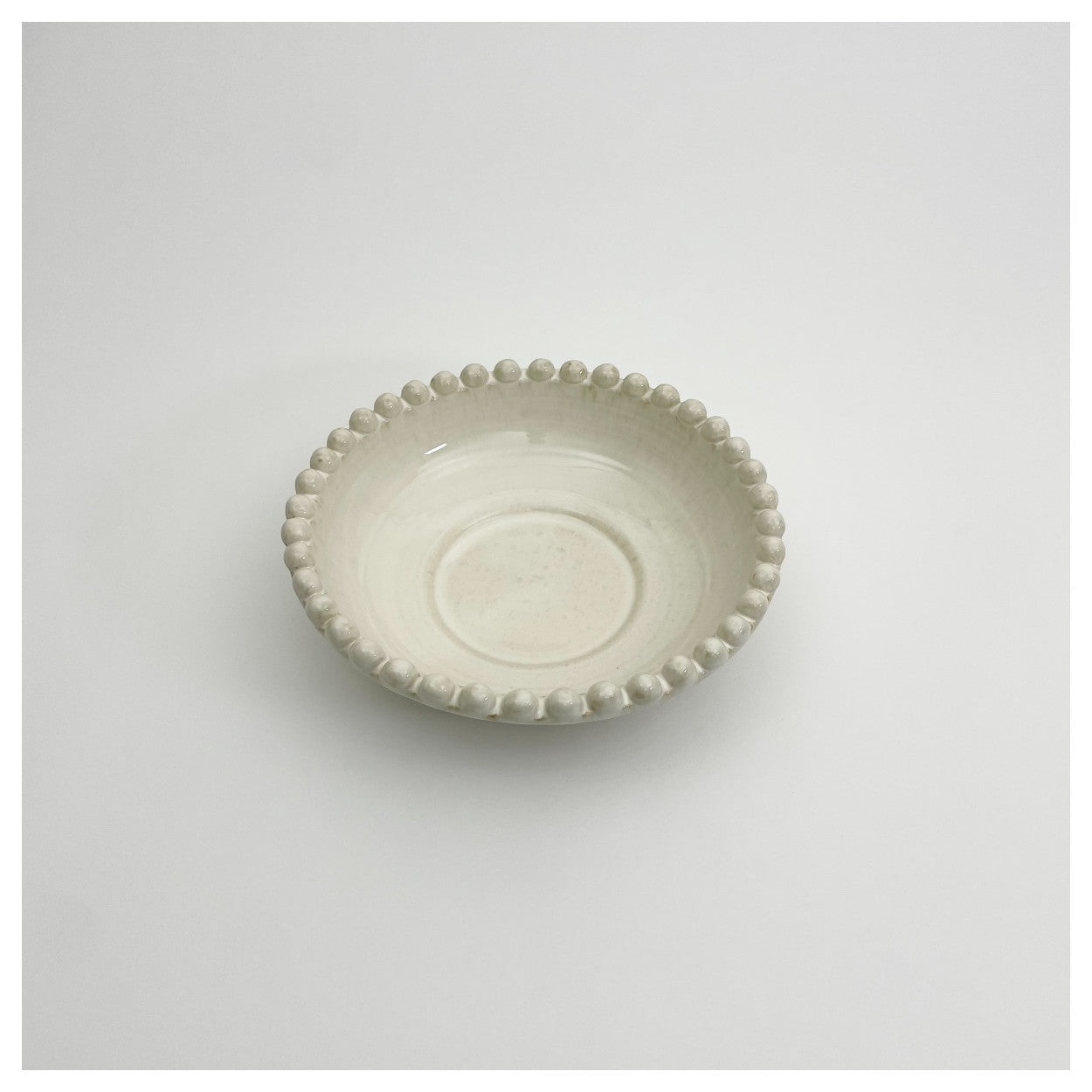 Petit plat perlé Ivoire