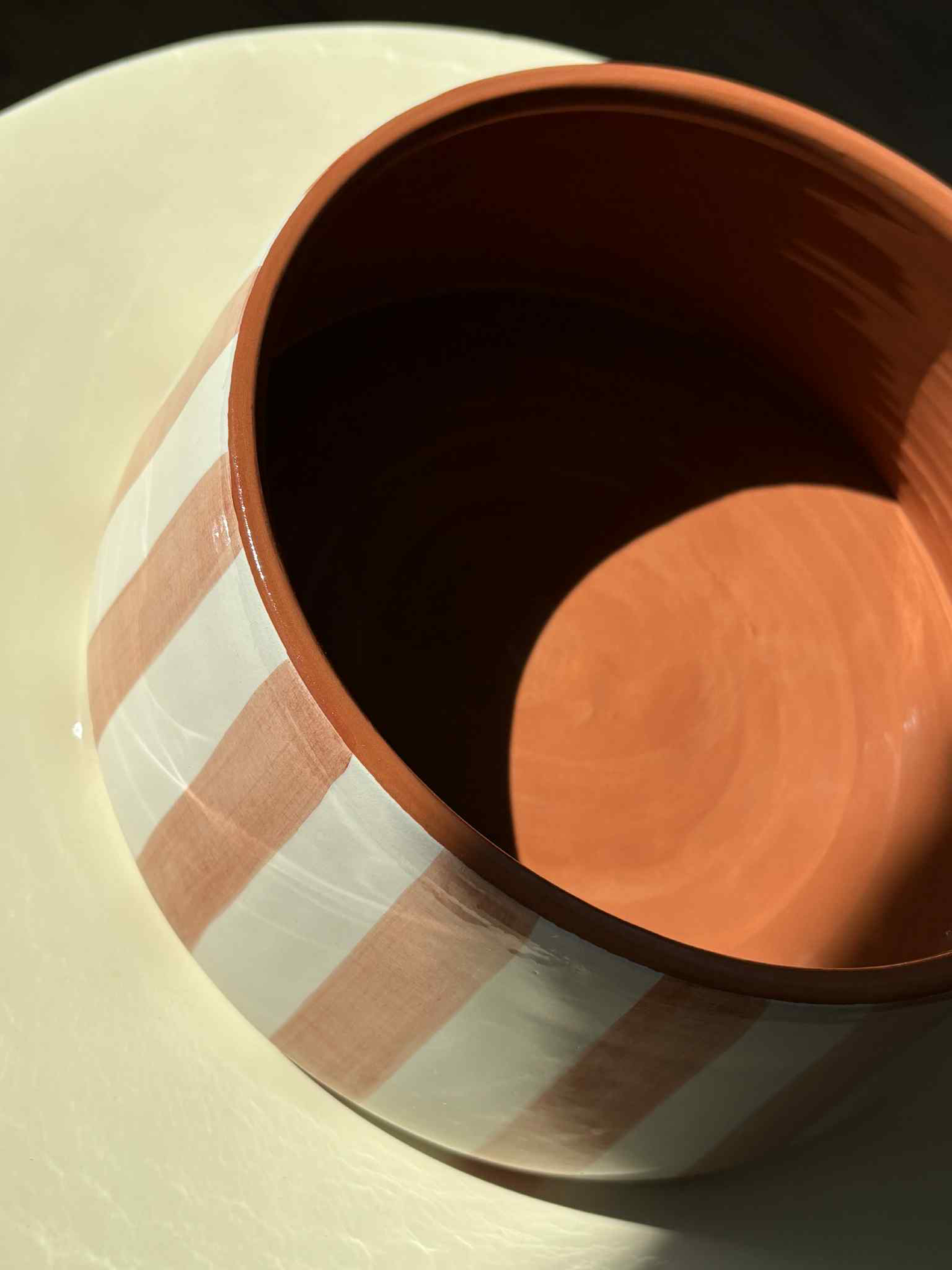 Saladier en céramique artisanale Terracotta