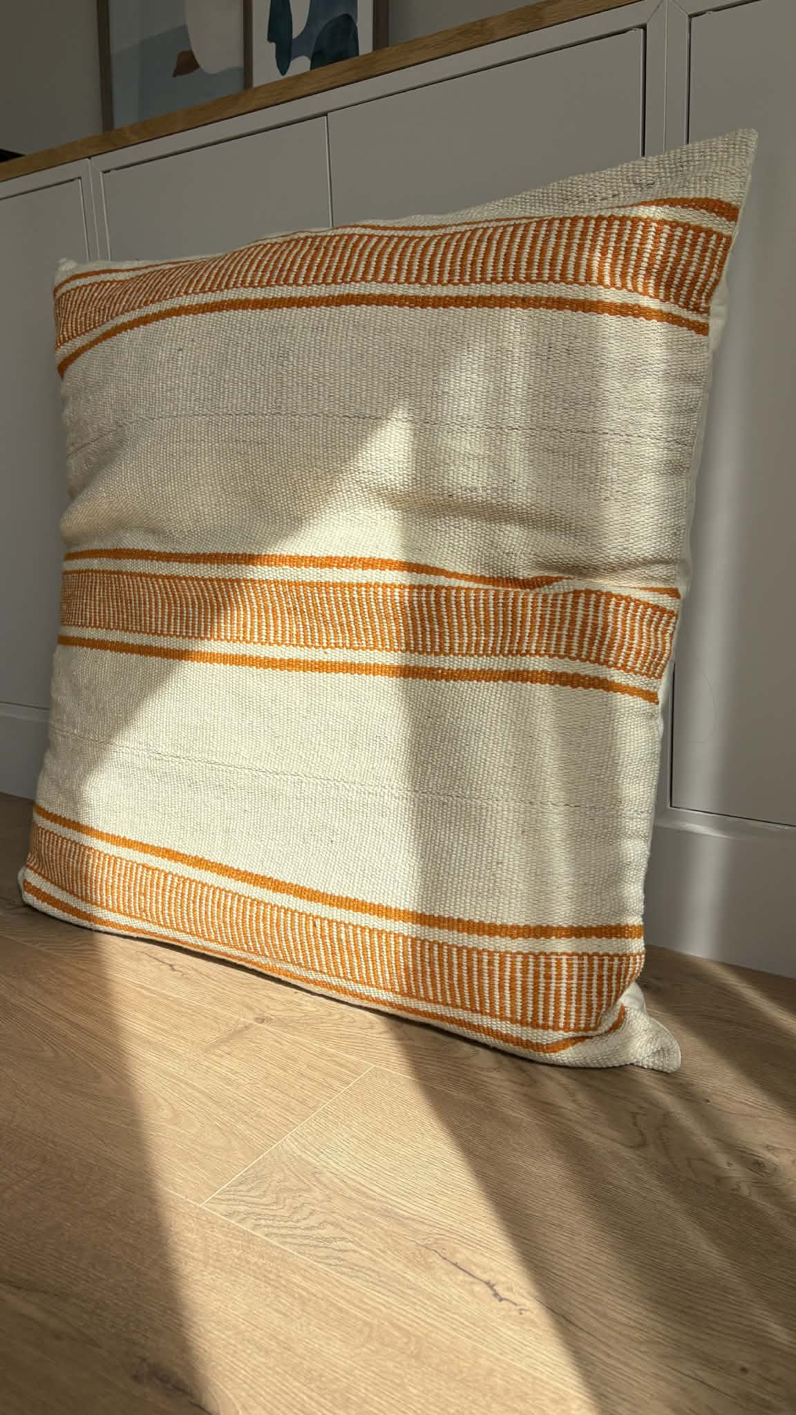 Coussin tissé main 80 x 80 - PIÈCE UNIQUE