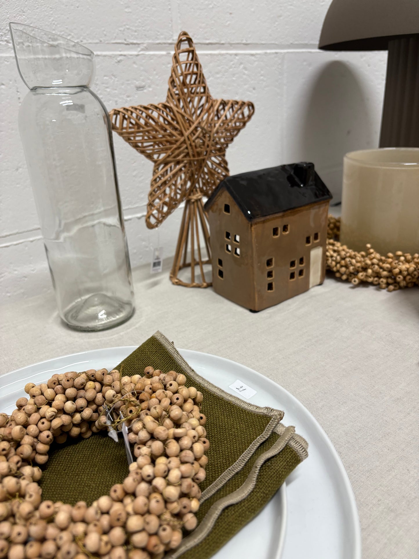 Grande couronne de perles en bois